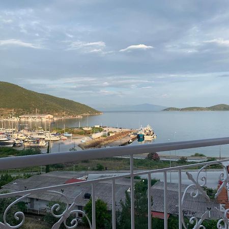 Port View House-Comfy Family Apartment-Panoramic View Néa Péramos Eksteriør billede